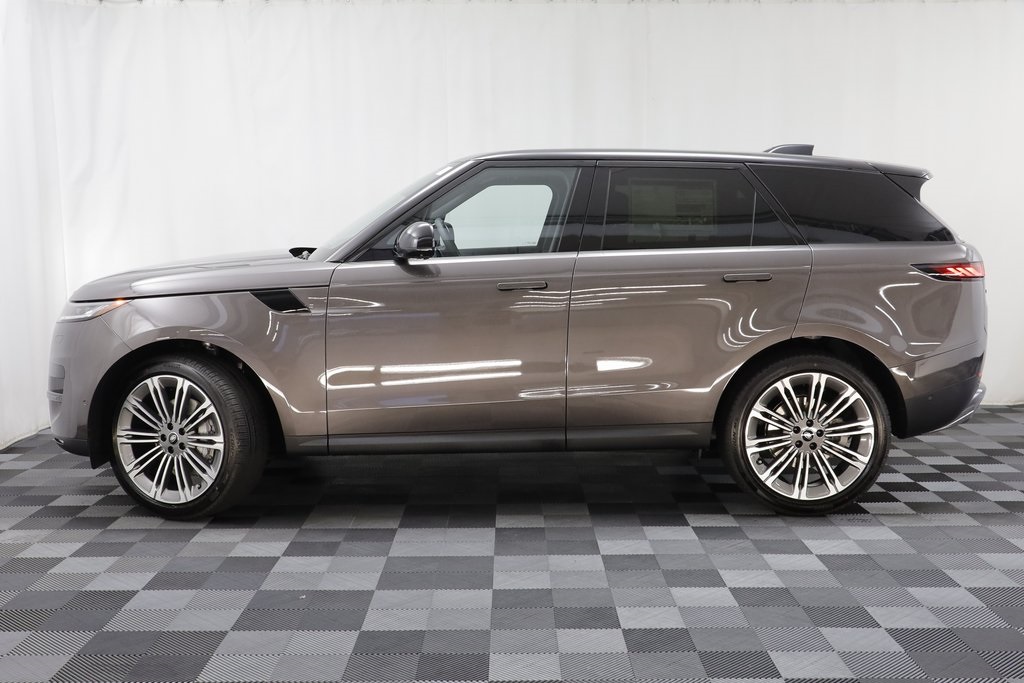 2025 Land Rover Range Rover Sport SE photo 3