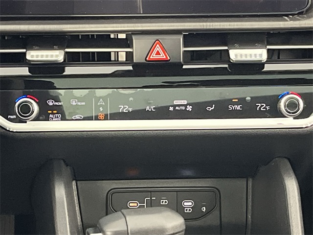 2026 Kia Sportage X-Line photo 9