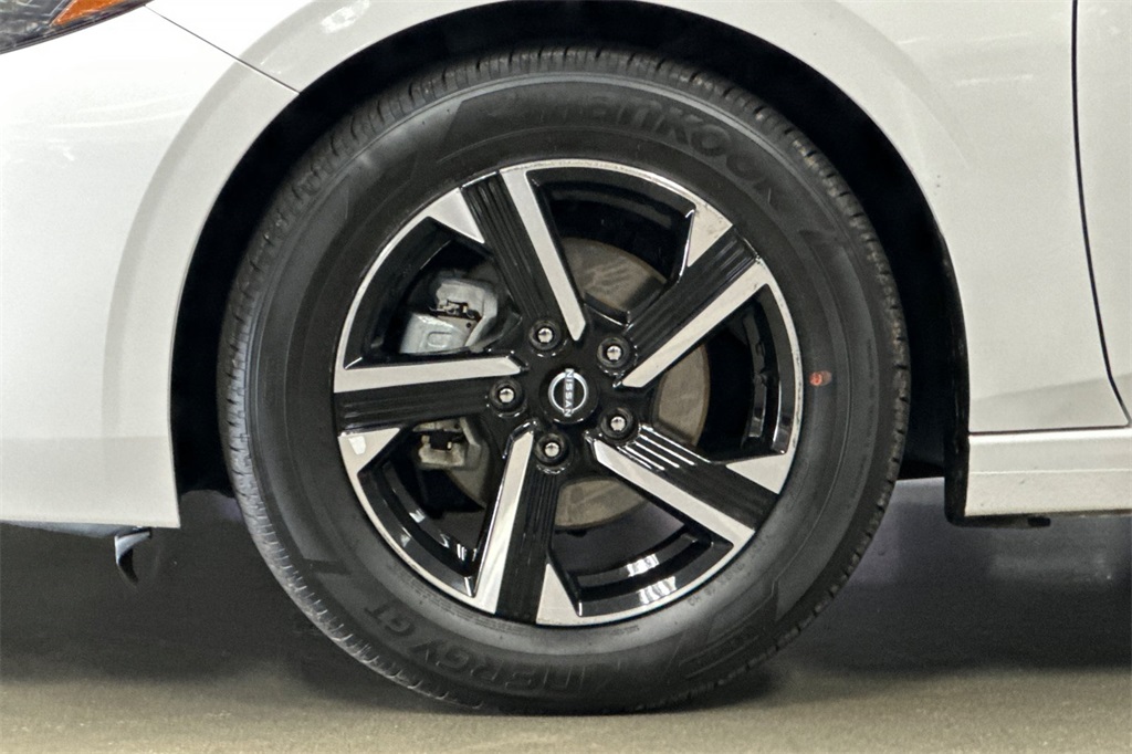 2024 Nissan Sentra SV photo 24