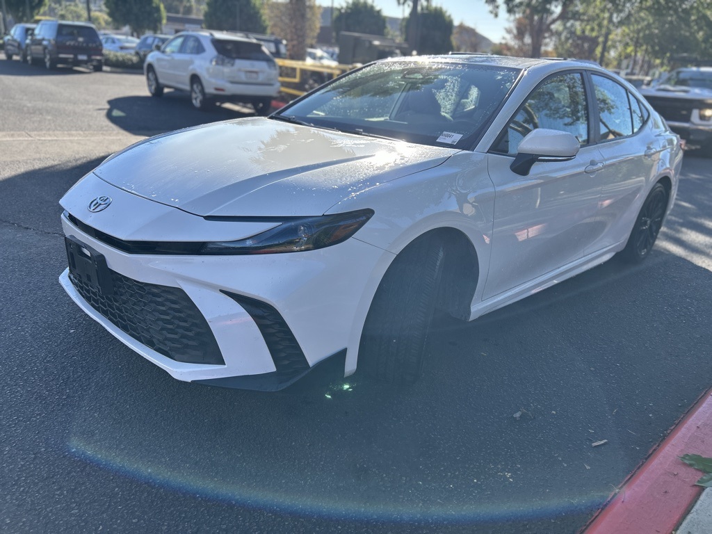2025 Toyota Camry LE photo 3