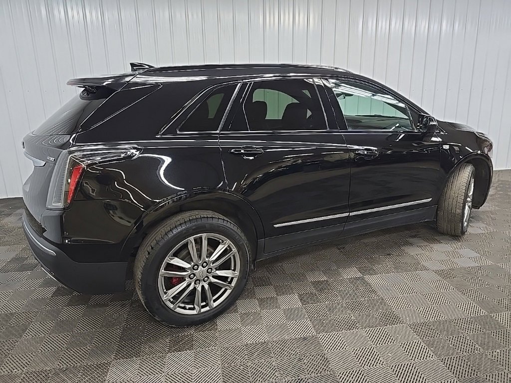 2023 Cadillac XT5 Sport photo 3