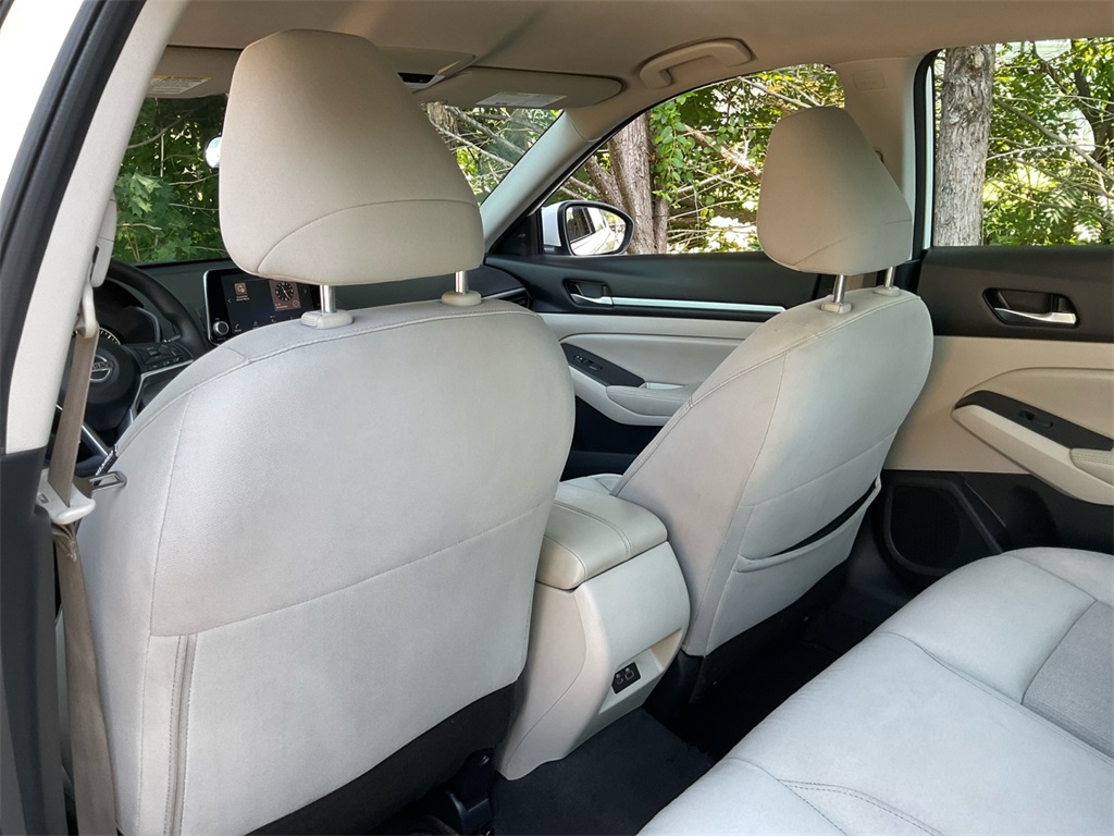 2022 Nissan Altima 2.5 SV photo 24
