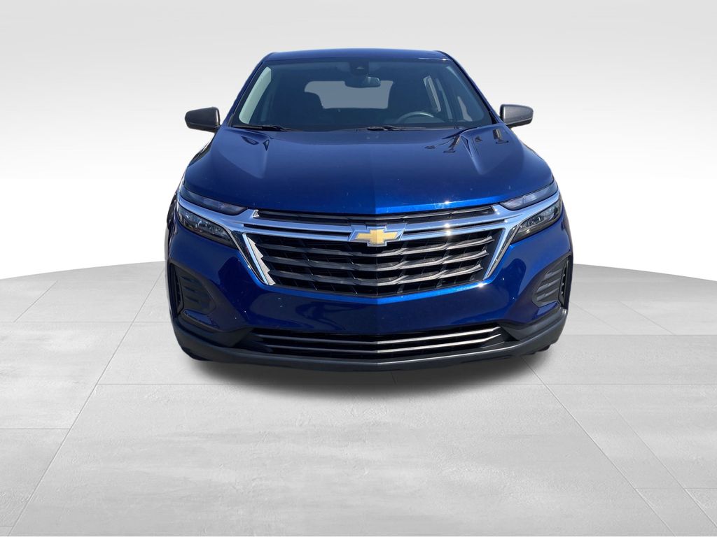 2022 Chevrolet Equinox LS photo 3