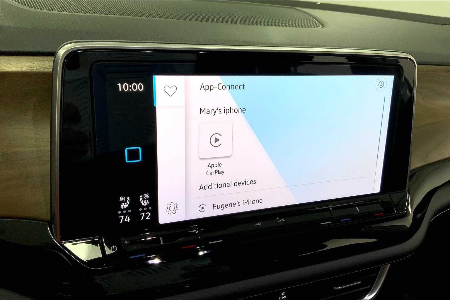 2024 Volkswagen Atlas SE Technology photo 25