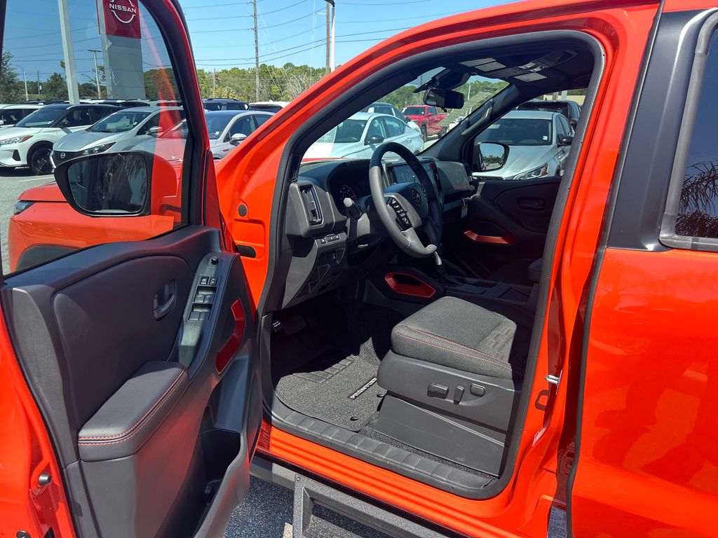2026 Nissan Frontier PRO-X photo 10