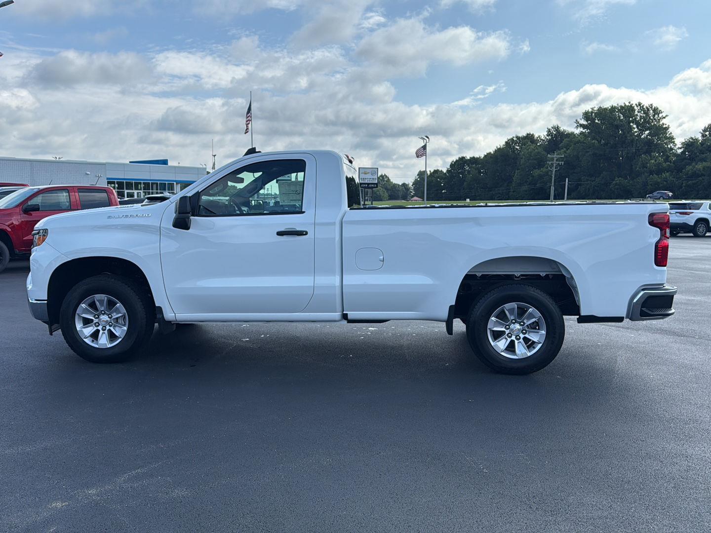 2025 Chevrolet Silverado 1500 photo 3