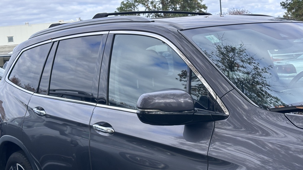2019 Honda Pilot Touring photo 3