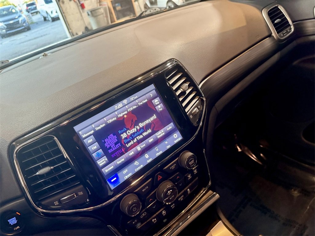 2020 Jeep Grand Cherokee Altitude photo 34