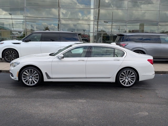 2016 Bmw 750i xDrive photo 2