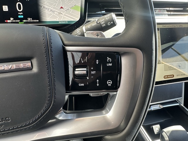 2025 Land Rover Range Rover SE photo 32