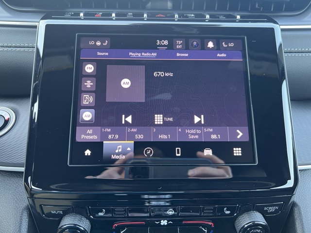 2025 Jeep Grand Cherokee Altitude photo 10
