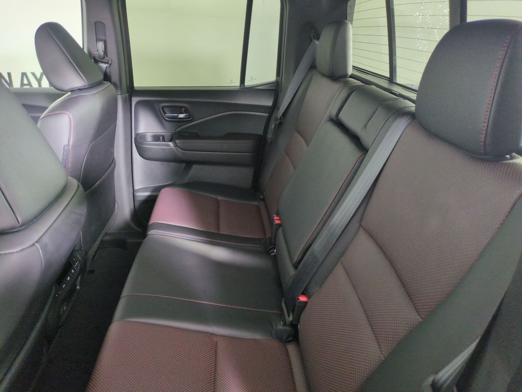2026 Honda Ridgeline Black Edition photo 22