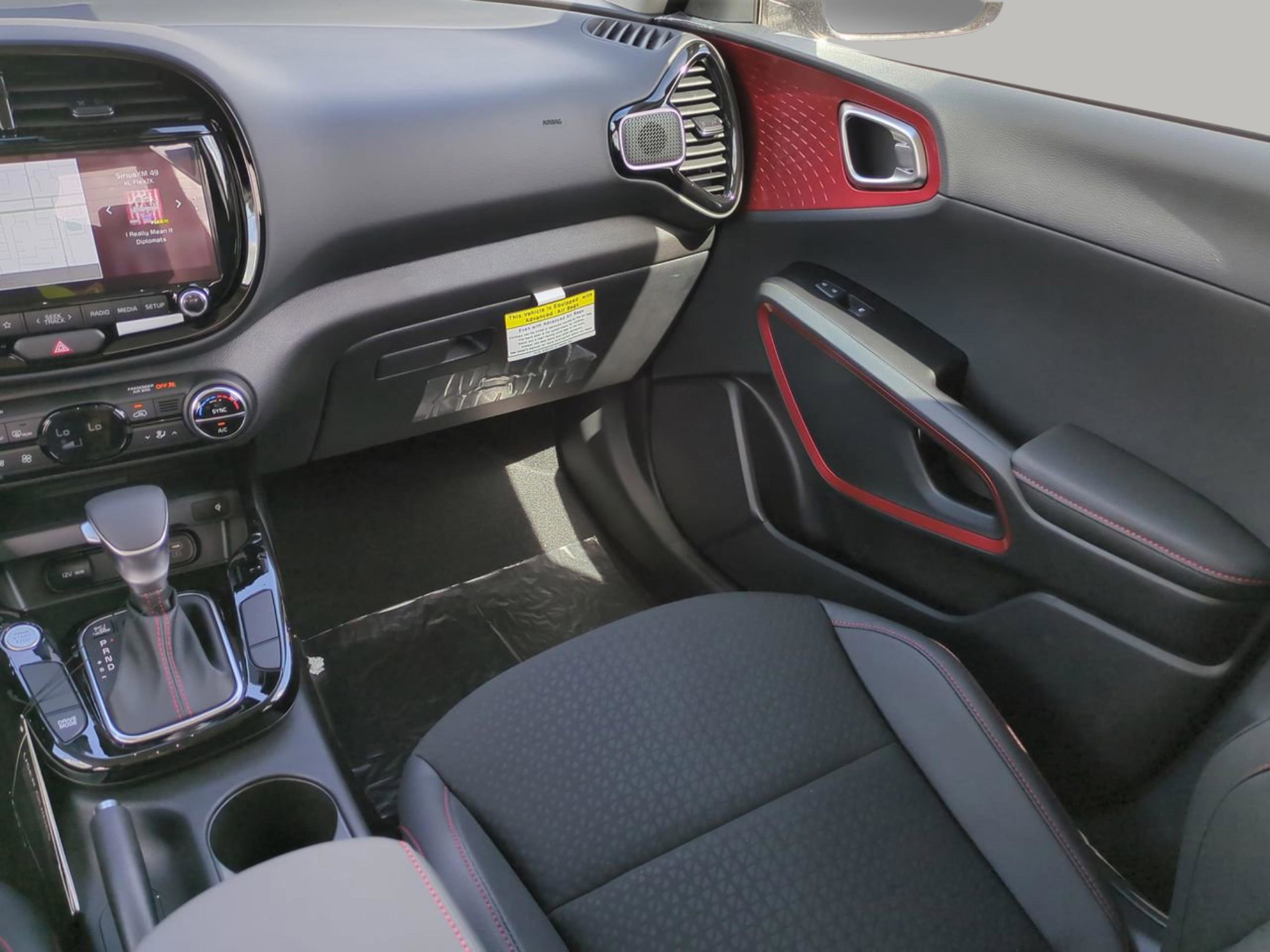 2025 Kia Soul GT-Line photo 16