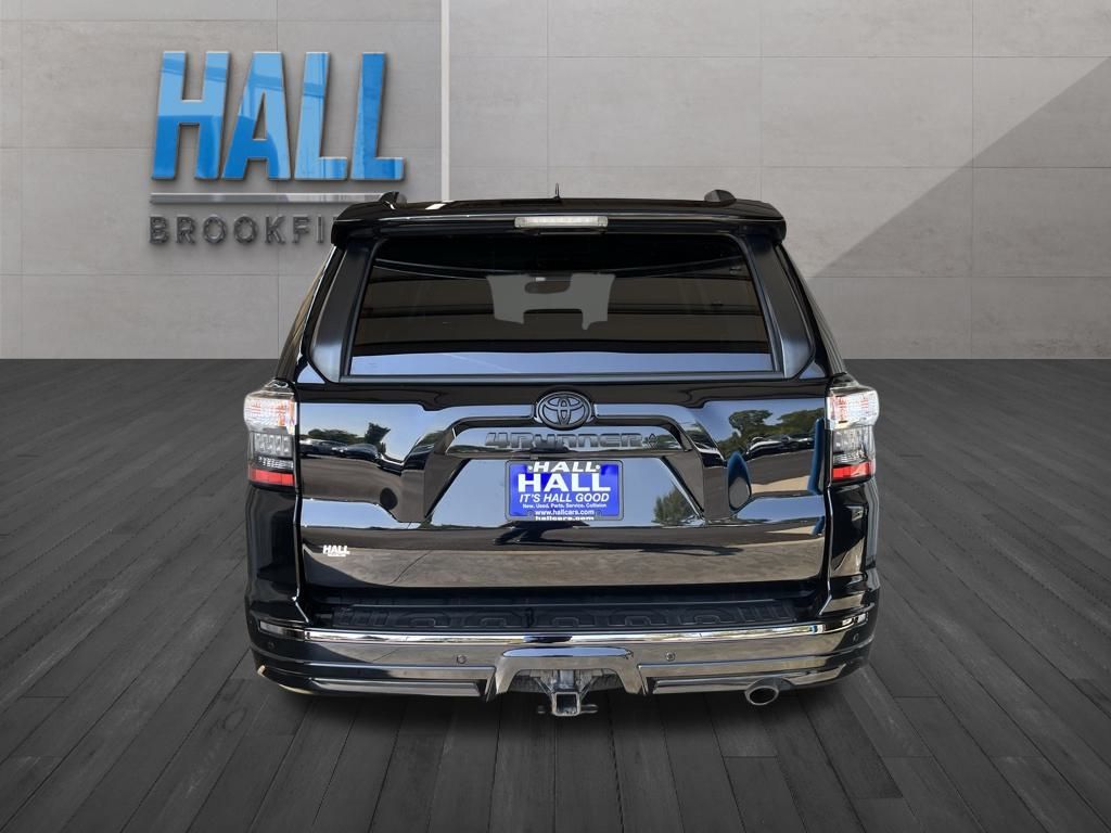 2020 Toyota 4Runner SR5 Premium photo 2