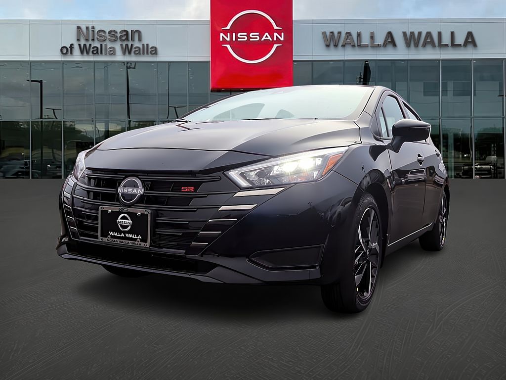 2025 Nissan Versa SR photo 3