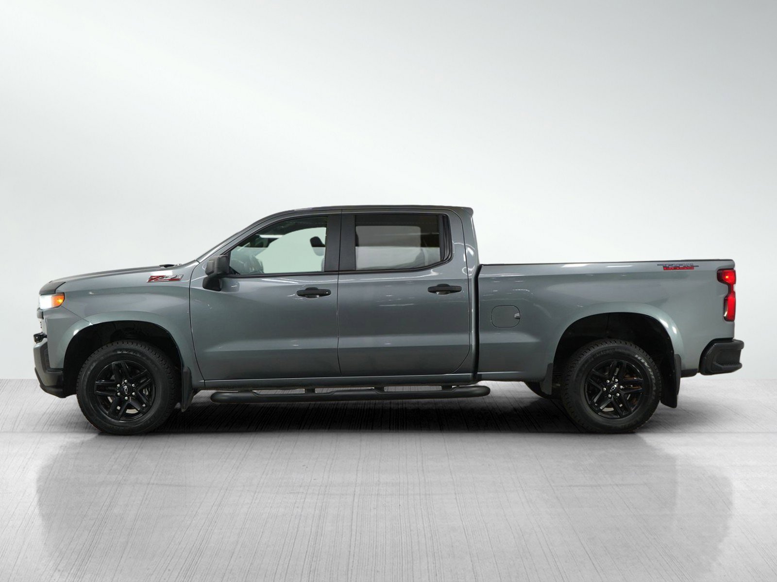 2019 Chevrolet Silverado 1500 Custom Trail Boss photo 2