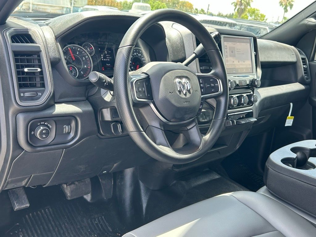 2025 Ram 2500 Tradesman photo 33
