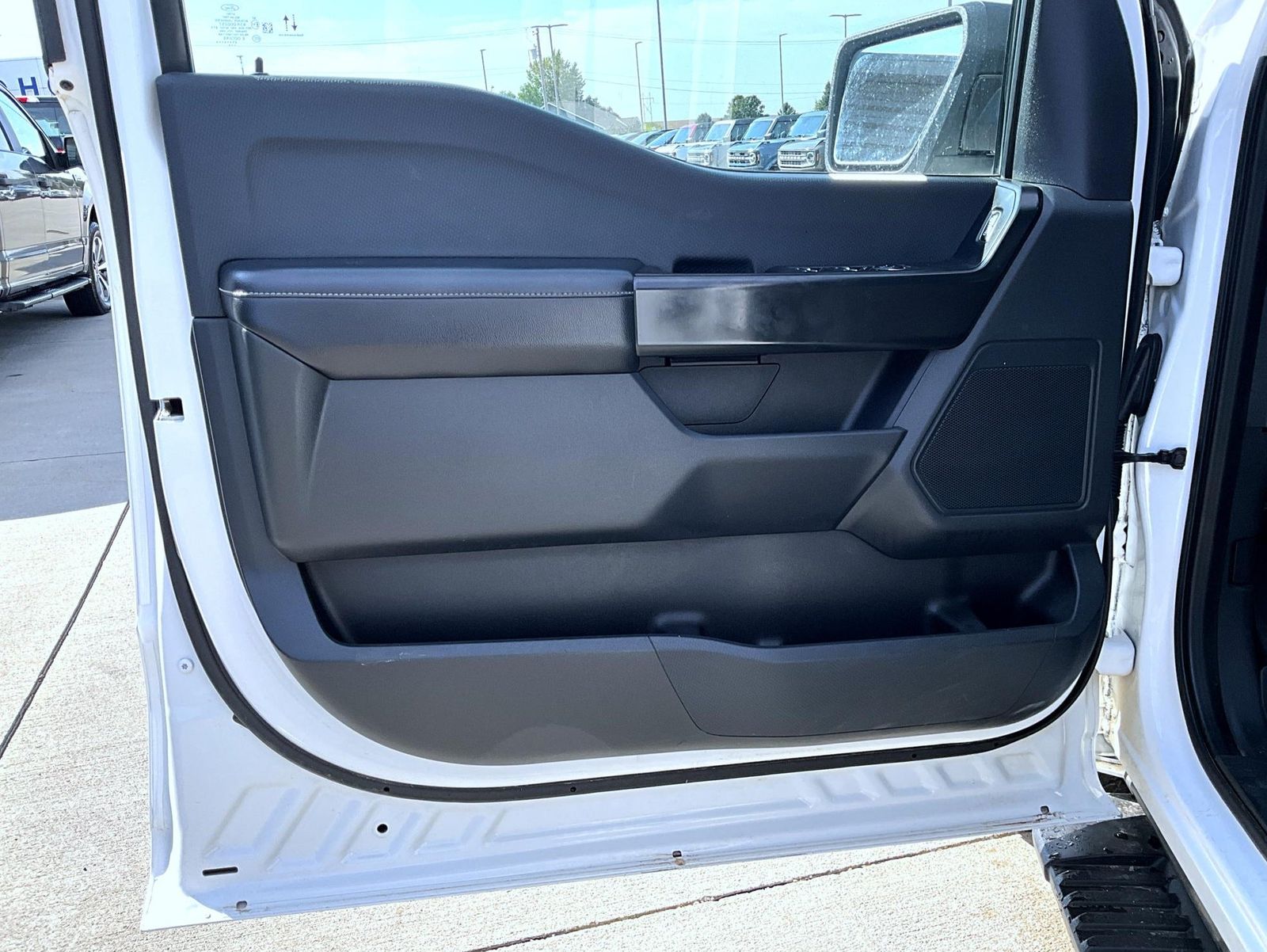 2021 Ford F-150 XL photo 9