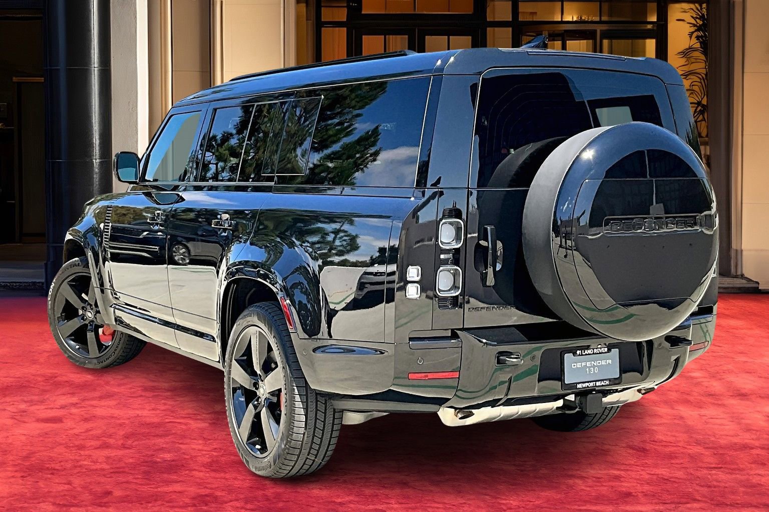 2025 Land Rover Defender 130 X photo 2