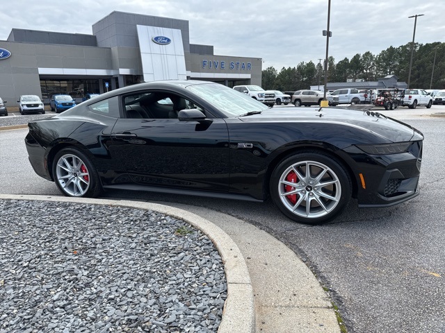 2026 Ford Mustang GT Premium's photo
