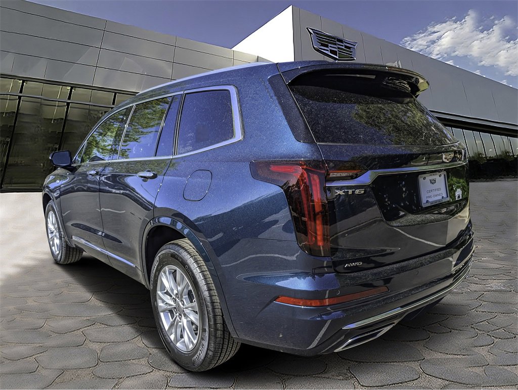 2025 Cadillac XT6 Luxury photo 3