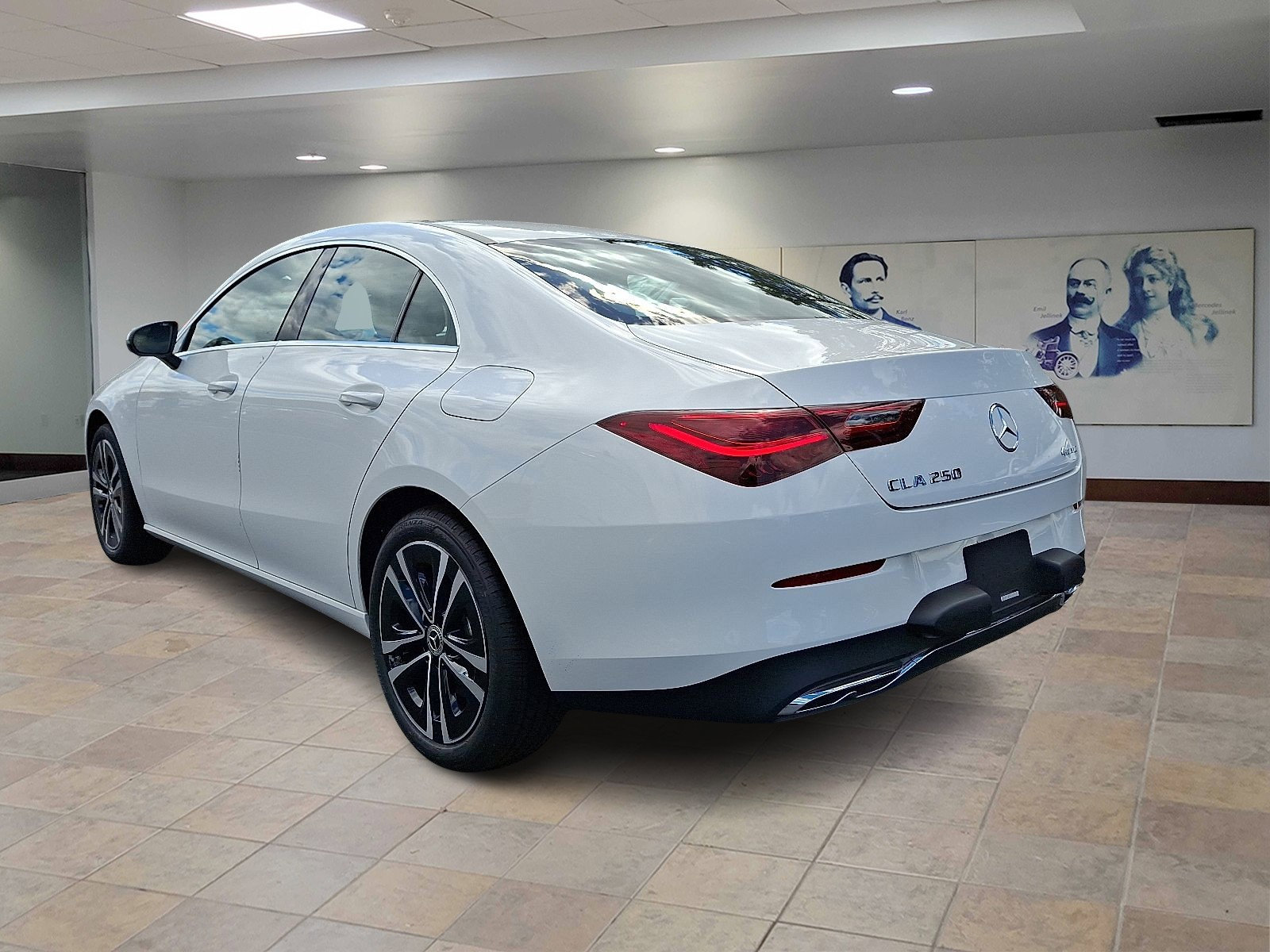 2026 Mercedes Benz CLA 250 4MATIC photo 4