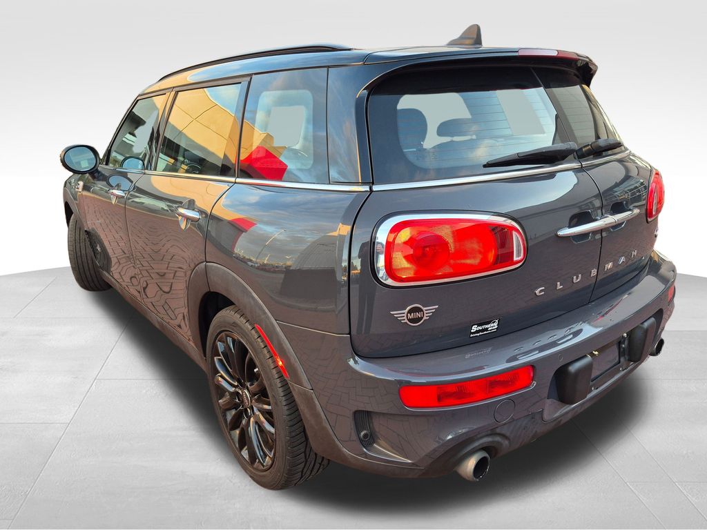 2019 Mini Cooper Base S ALL4 photo 2