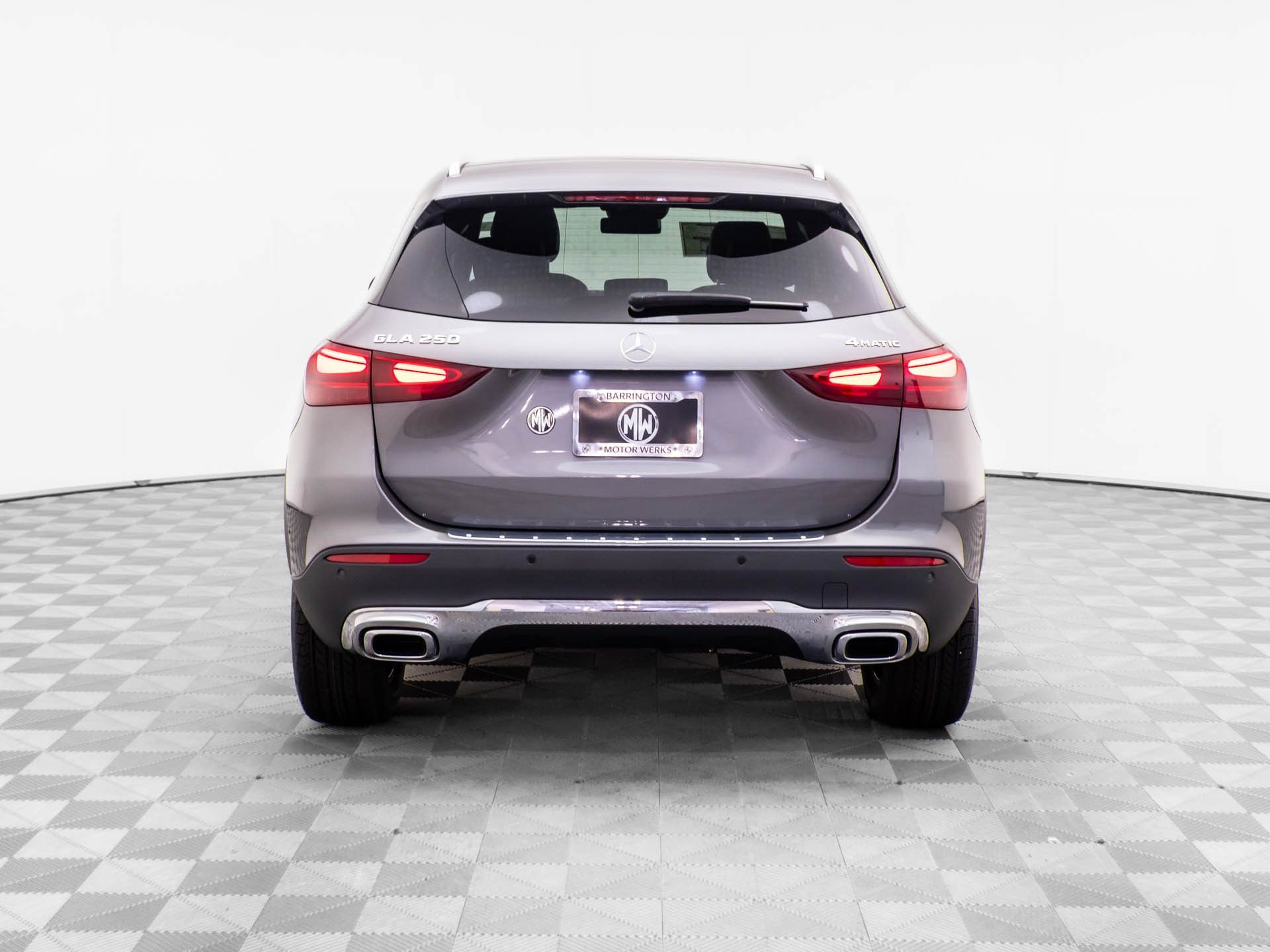 2026 Mercedes Benz GLA 250 4MATIC photo 3