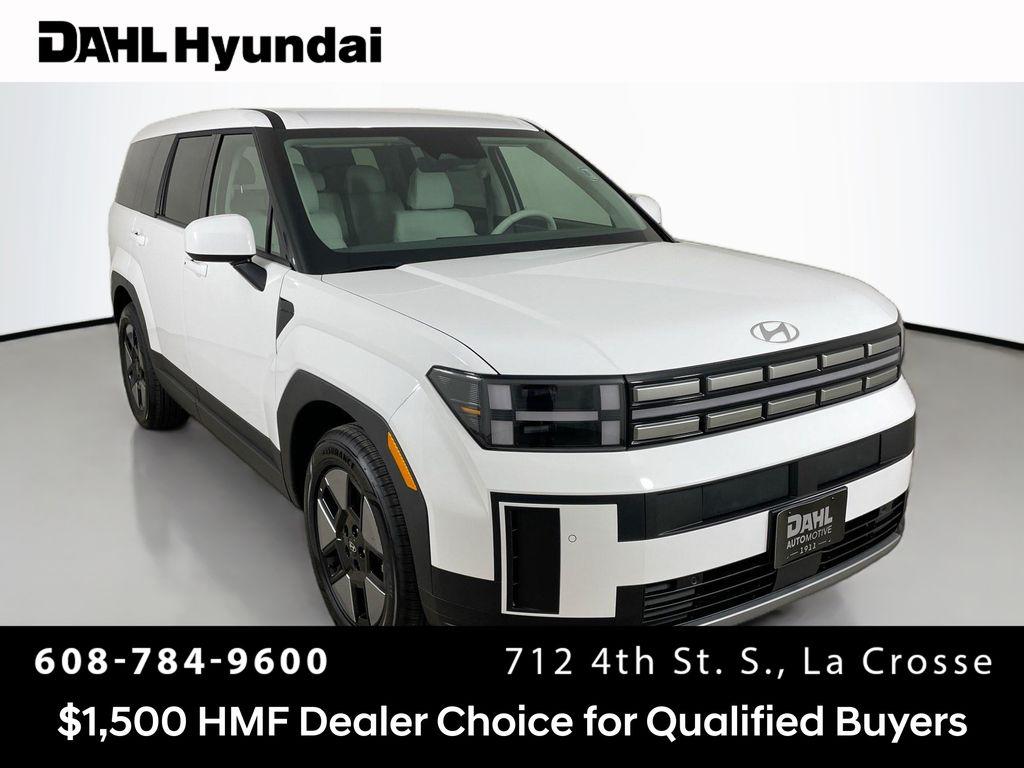 2026 Hyundai Santa Fe SE's photo