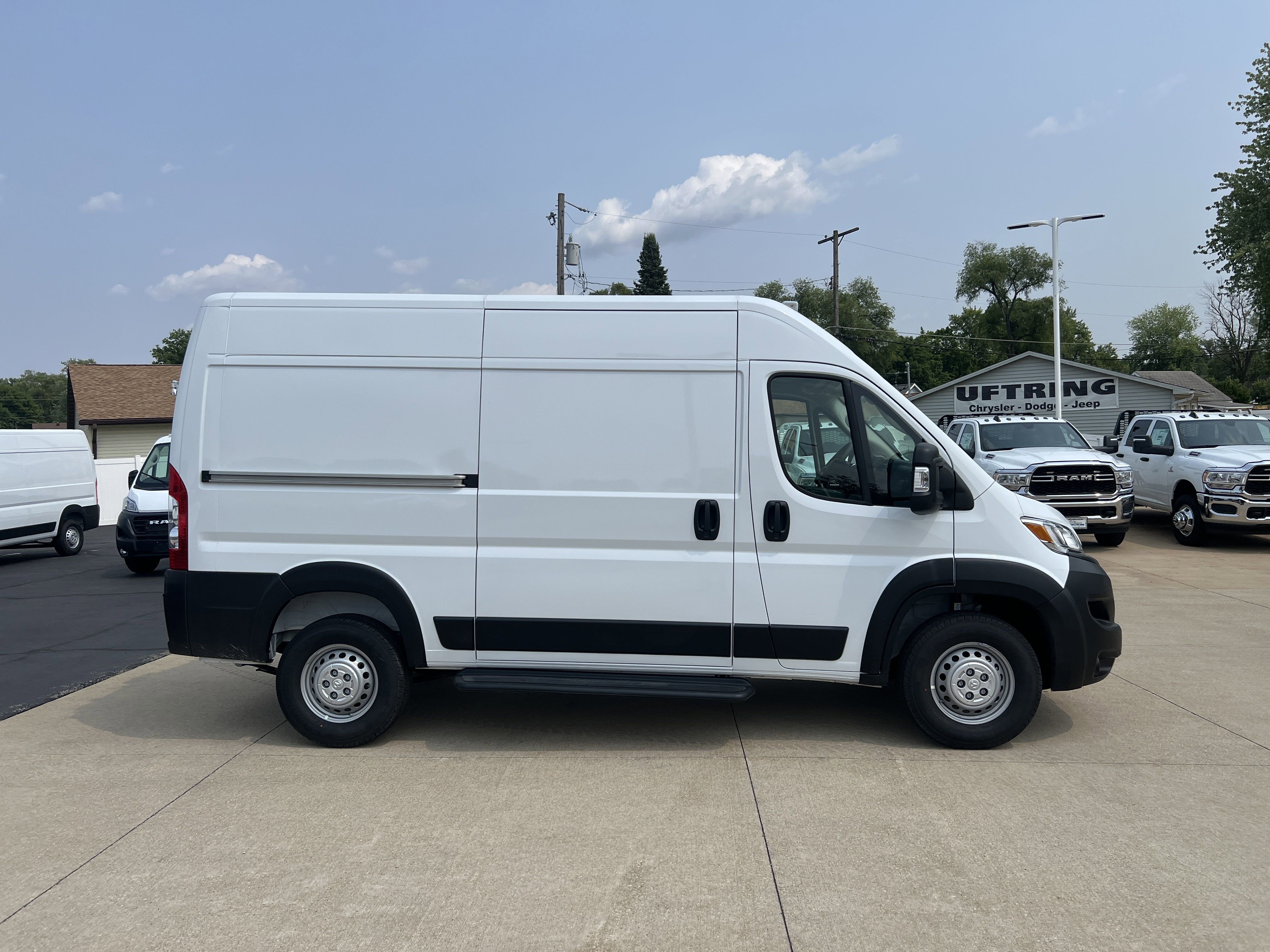 2025 RAM ProMaster Cargo Van Base