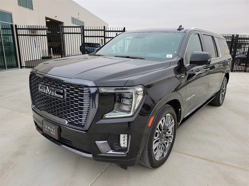 2023 GMC Yukon XL Denali Ultimate's photo
