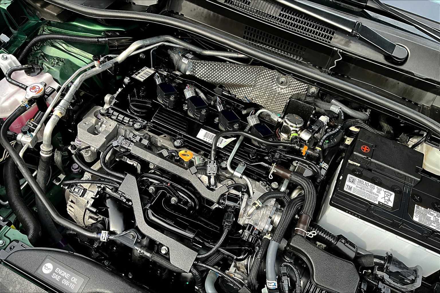 2022 Toyota Corolla Cross XLE photo 30
