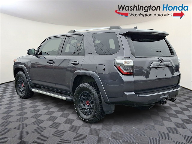 2022 Toyota 4Runner SR5 Premium photo 3