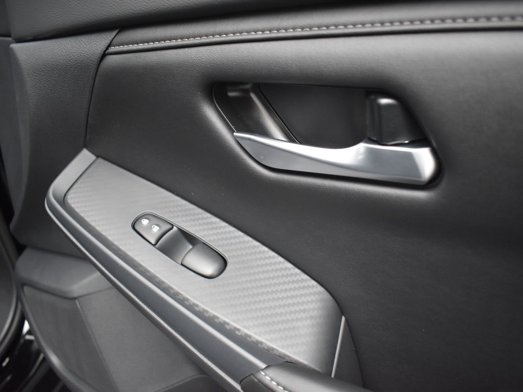 2025 Nissan Sentra SV photo 19