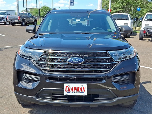 2021 Ford Explorer XLT photo 2