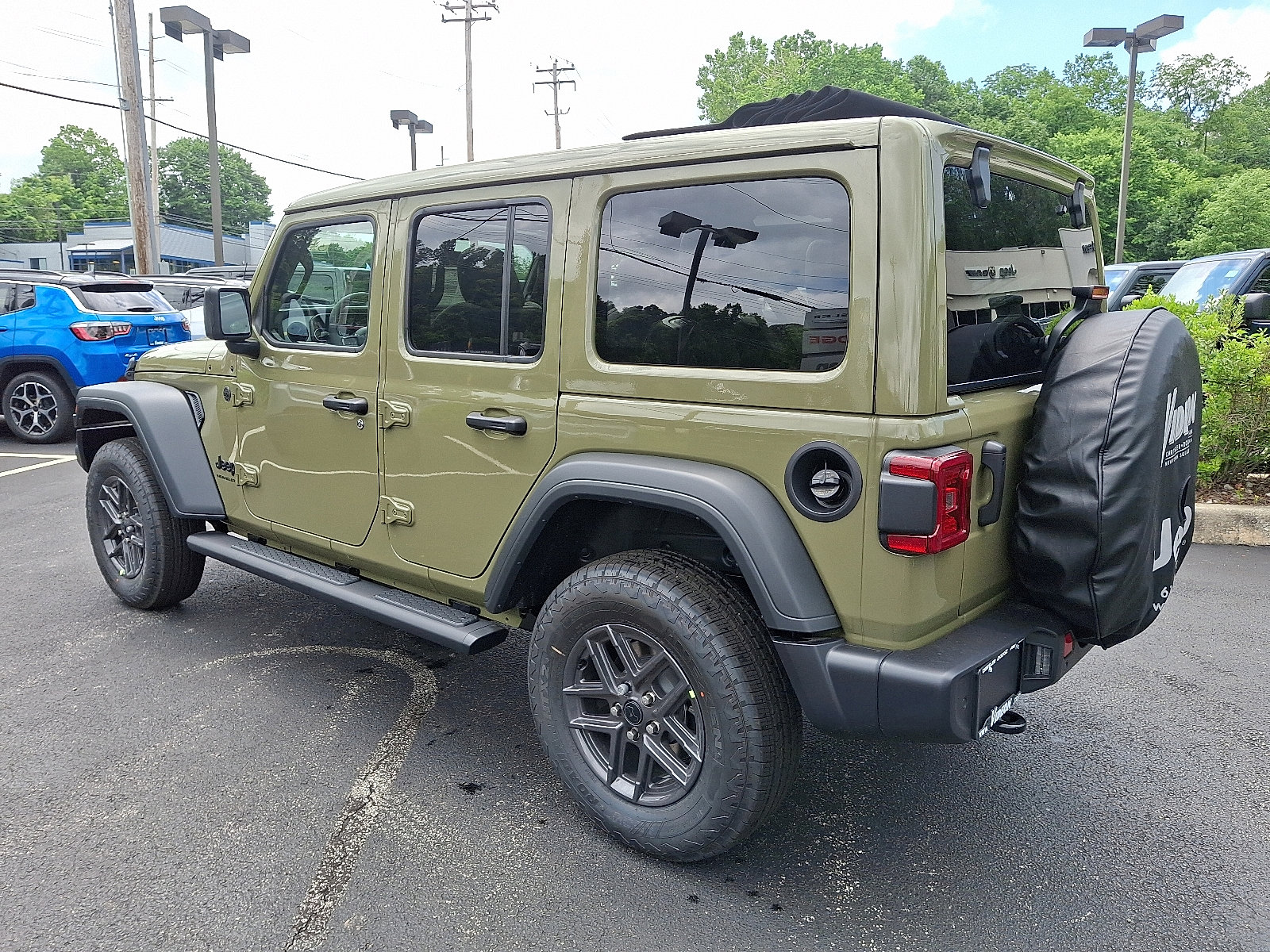 2025 Jeep Wrangler Sport S photo 3