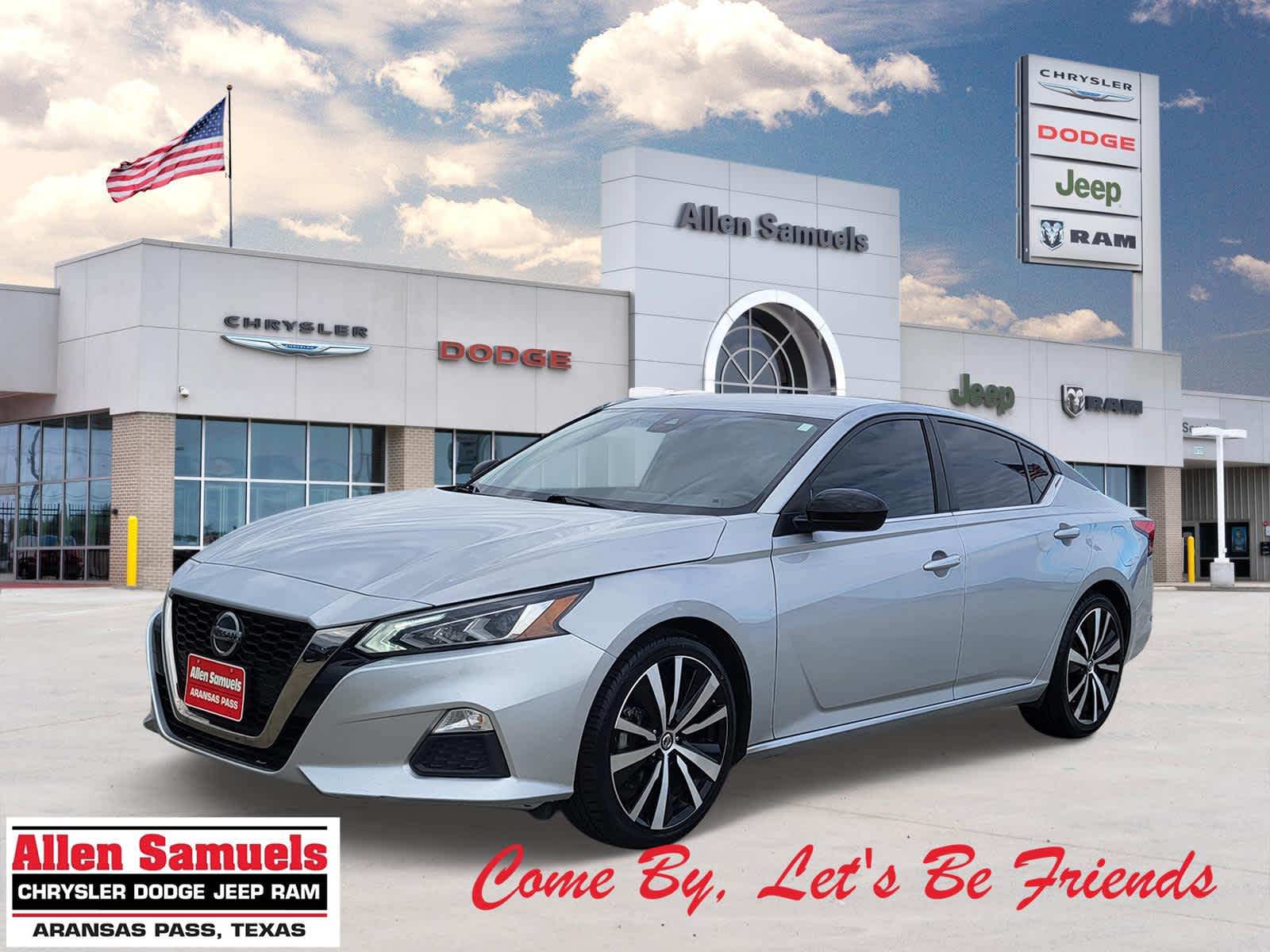 2022 Nissan Altima SR