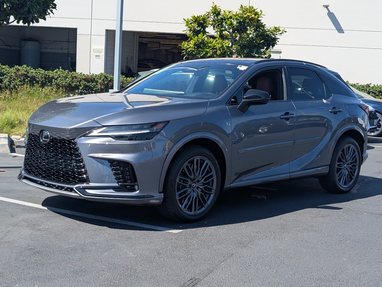 2023 Lexus RX 500h F SPORT Performance photo 2