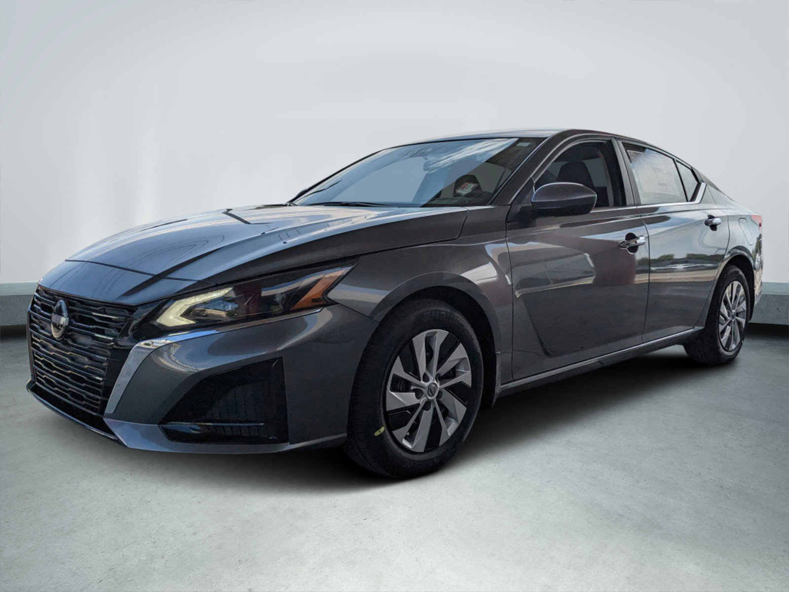 2025 Nissan Altima 2.5 S photo 4