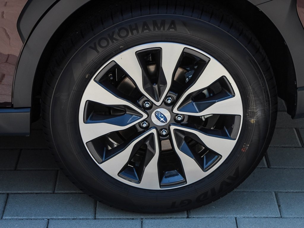 2025 Subaru Outback Touring photo 5