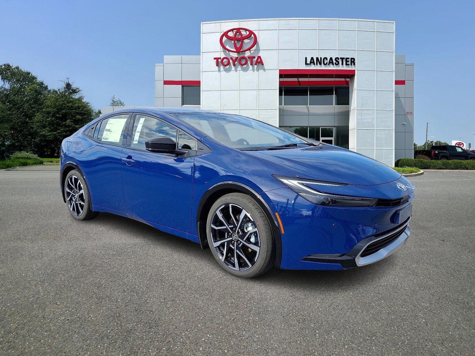 2026 Toyota Prius XSE Premium's photo