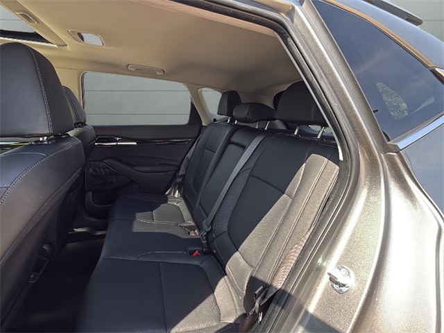 2024 Kia Seltos SX photo 16