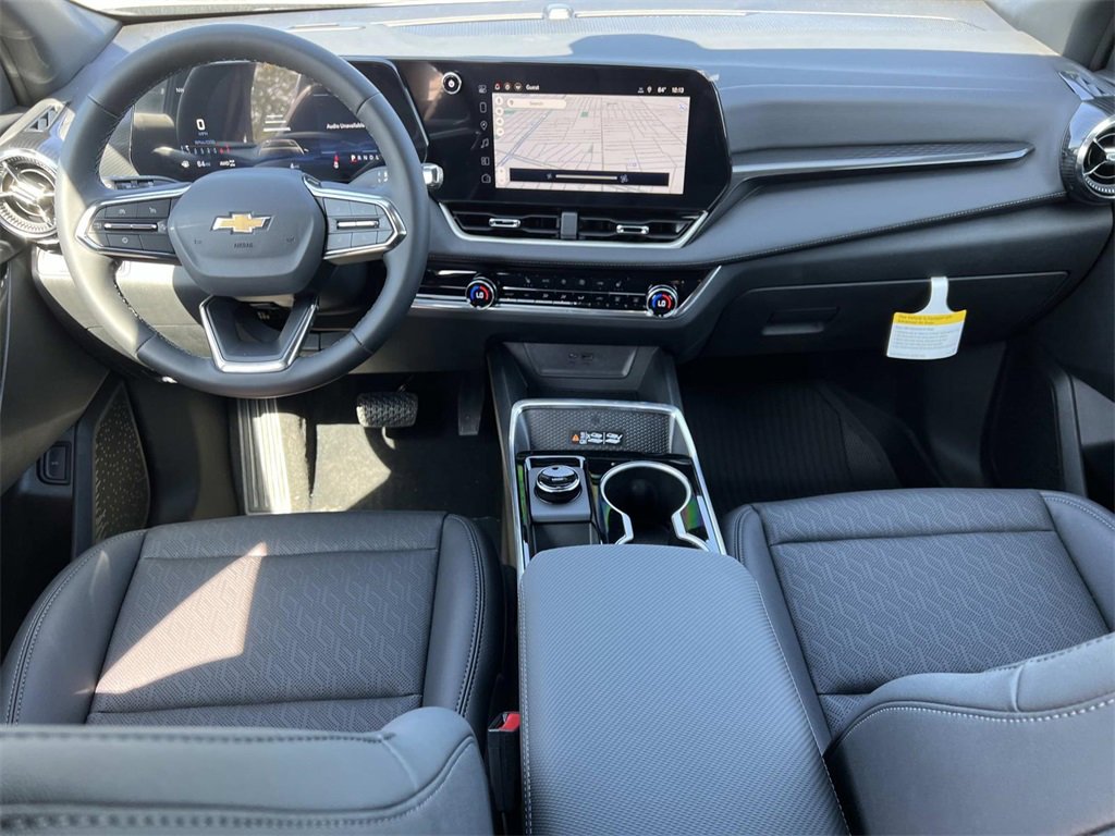 2026 Chevrolet Equinox LT photo 3