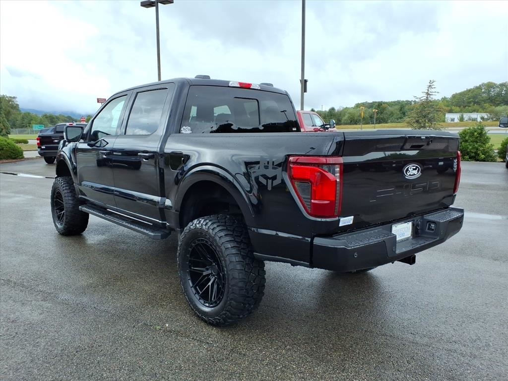 2025 Ford F-150 XLT photo 3