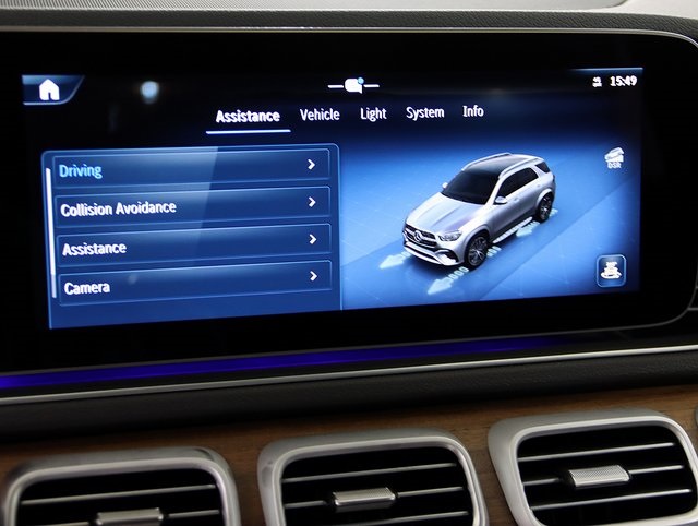 2025 Mercedes Benz GLE 450 4MATIC photo 15