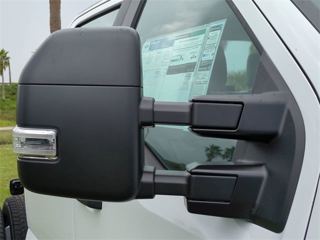 2026 Ford F-350 photo 11