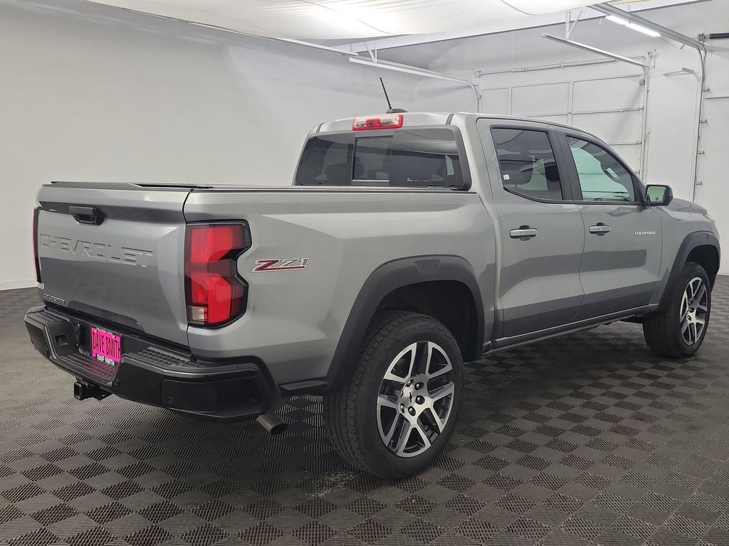2023 Chevrolet Colorado Z71 photo 7