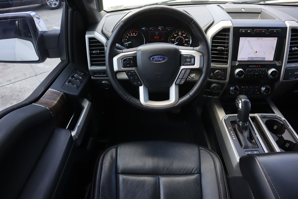 2019 Ford F-150 Lariat photo 21
