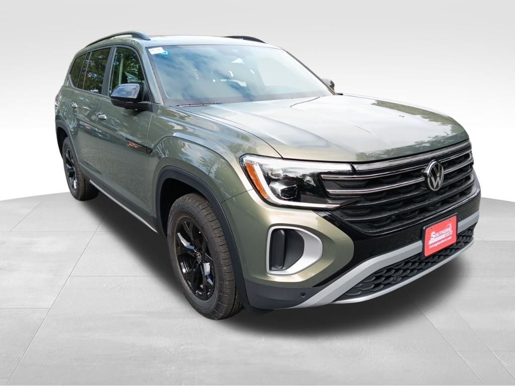 2025 Volkswagen Atlas Peak Edition photo 6