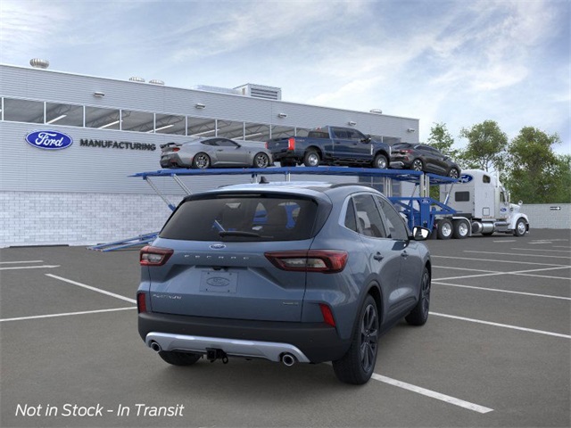2025 Ford Escape Hybrid Platinum photo 4